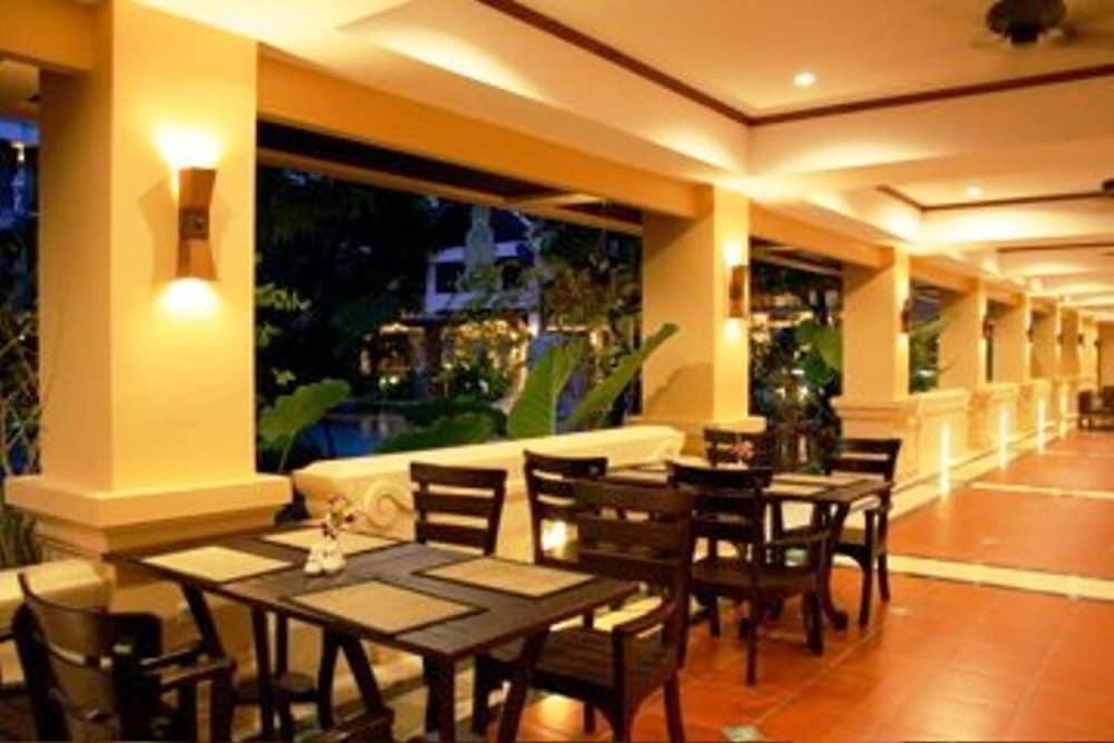 פאטאיה Avalon Beach Resort מראה חיצוני תמונה
