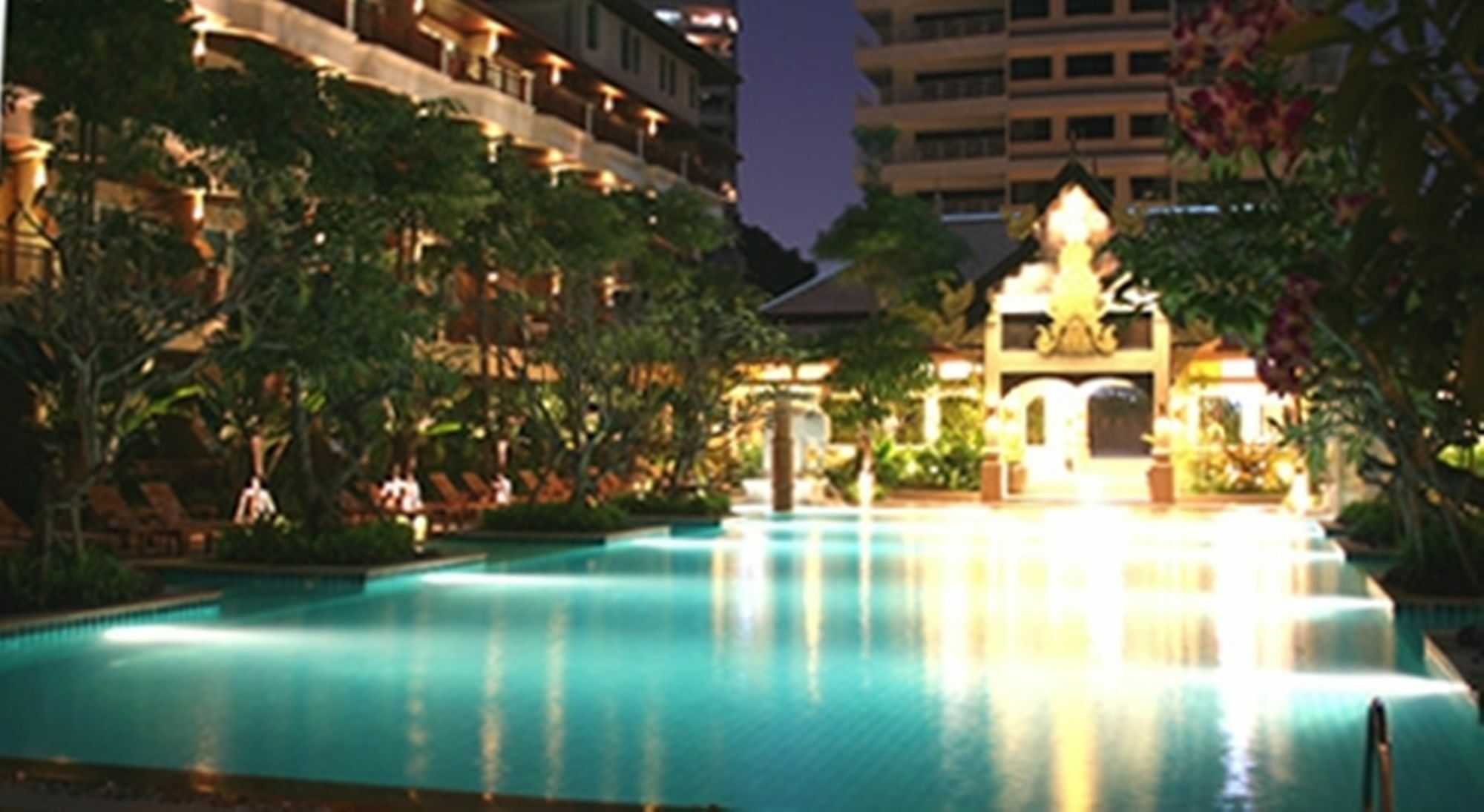 פאטאיה Avalon Beach Resort מראה חיצוני תמונה